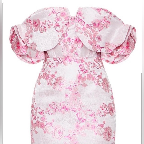 Pink V Bar Jacquard Bodycon Dress - Picture 1 of 3